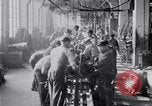 Image Ligne de montage finale Ford modèle T United States USA, 1923, de la seconde 41 séquences d'archives historiques vidéo 65675030027