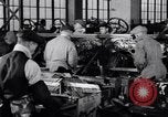 Image Ligne de montage finale Ford modèle T United States USA, 1923, de la seconde 52 séquences d'archives historiques vidéo 65675030027