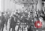 Image Ligne de montage finale Ford modèle T United States USA, 1923, de la seconde 56 séquences d'archives historiques vidéo 65675030027