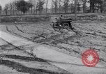 Standbild Ford Auto getestet United States USA, 1923, aus Sekunde 12 historischem Filmmaterial Videoclip 65675030028