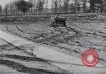 Standbild Ford Auto getestet United States USA, 1923, aus Sekunde 13 historischem Filmmaterial Videoclip 65675030028