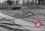 Standbild Ford Auto getestet United States USA, 1923, aus Sekunde 16 historischem Filmmaterial Videoclip 65675030028