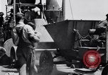 Standbild Ford Auto getestet United States USA, 1923, aus Sekunde 25 historischem Filmmaterial Videoclip 65675030028