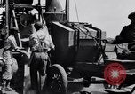 Standbild Ford Auto getestet United States USA, 1923, aus Sekunde 29 historischem Filmmaterial Videoclip 65675030028