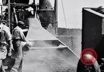 Standbild Ford Auto getestet United States USA, 1923, aus Sekunde 31 historischem Filmmaterial Videoclip 65675030028