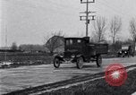 Standbild Ford Auto getestet United States USA, 1923, aus Sekunde 35 historischem Filmmaterial Videoclip 65675030028