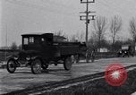 Standbild Ford Auto getestet United States USA, 1923, aus Sekunde 36 historischem Filmmaterial Videoclip 65675030028