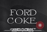 Immagine di Coke caricato su una nave Michigan United States USA, 1927, secondo 23 filmato di repertorio 65675030030
