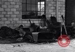 Standbild unordentlich garage Michigan United States USA, 1927, aus Sekunde 5 historischem Filmmaterial Videoclip 65675030031