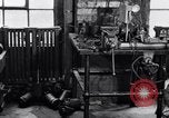 Standbild unordentlich garage Michigan United States USA, 1927, aus Sekunde 48 historischem Filmmaterial Videoclip 65675030031