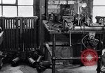 Standbild unordentlich garage Michigan United States USA, 1927, aus Sekunde 50 historischem Filmmaterial Videoclip 65675030031