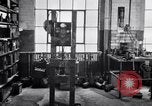 Standbild unordentlich garage Michigan United States USA, 1927, aus Sekunde 56 historischem Filmmaterial Videoclip 65675030031