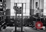 Standbild unordentlich garage Michigan United States USA, 1927, aus Sekunde 60 historischem Filmmaterial Videoclip 65675030031