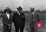 Standbild alte Autos von Ford Dearborn Michigan USA, 1922, aus Sekunde 30 historischem Filmmaterial Videoclip 65675030038