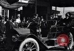 Standbild Chauffeur Automobil Dearborn Michigan USA, 1922, aus Sekunde 9 historischem Filmmaterial Videoclip 65675030039