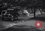 Immagine di Caravan di veicoli Ford Detroit Michigan USA, 1926, secondo 4 filmato di repertorio 65675030058