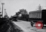 Immagine di Caravan di veicoli Ford Detroit Michigan USA, 1926, secondo 14 filmato di repertorio 65675030058