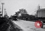 Immagine di Caravan di veicoli Ford Detroit Michigan USA, 1926, secondo 15 filmato di repertorio 65675030058