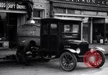 Immagine di Ford del carbone carrello Detroit Michigan USA, 1926, secondo 6 filmato di repertorio 65675030059