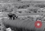 Standbild Ford Model T United States USA, 1920, aus Sekunde 14 historischem Filmmaterial Videoclip 65675030080