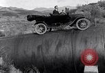 Standbild Ford Model T United States USA, 1920, aus Sekunde 22 historischem Filmmaterial Videoclip 65675030080