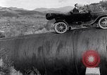 Standbild Ford Model T United States USA, 1920, aus Sekunde 24 historischem Filmmaterial Videoclip 65675030080