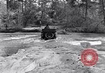 Standbild Ford Model T United States USA, 1920, aus Sekunde 31 historischem Filmmaterial Videoclip 65675030080
