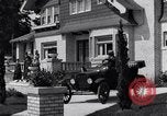 Standbild Ford Model T United States USA, 1920, aus Sekunde 4 historischem Filmmaterial Videoclip 65675030081