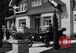 Standbild Ford Model T United States USA, 1920, aus Sekunde 5 historischem Filmmaterial Videoclip 65675030081