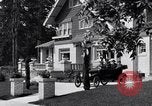 Standbild Ford Model T United States USA, 1920, aus Sekunde 23 historischem Filmmaterial Videoclip 65675030081