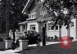 Standbild Ford Model T United States USA, 1920, aus Sekunde 25 historischem Filmmaterial Videoclip 65675030081