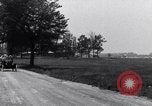 Standbild Ford Model T Auto United States USA, 1923, aus Sekunde 21 historischem Filmmaterial Videoclip 65675030083