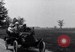 Standbild Ford Model T Auto United States USA, 1923, aus Sekunde 25 historischem Filmmaterial Videoclip 65675030083