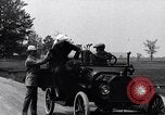 Standbild Ford Model T Auto United States USA, 1923, aus Sekunde 39 historischem Filmmaterial Videoclip 65675030083