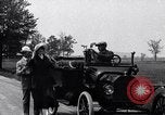 Standbild Ford Model T Auto United States USA, 1923, aus Sekunde 41 historischem Filmmaterial Videoclip 65675030083