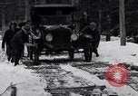 Standbild Ford Model T Auto United States USA, 1923, aus Sekunde 25 historischem Filmmaterial Videoclip 65675030085