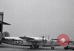 Immagine di Ford B 24 Liberatore pietre miliari di produzione Michigan United States USA, 1944, secondo 49 filmato di repertorio 65675030115