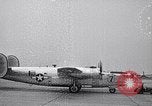 Immagine di Ford B 24 Liberatore pietre miliari di produzione Michigan United States USA, 1944, secondo 54 filmato di repertorio 65675030115