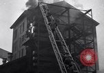 Immagine di Pianta di soia fire Michigan United States USA, 1941, secondo 40 filmato di repertorio 65675030120