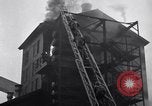 Immagine di Pianta di soia fire Michigan United States USA, 1941, secondo 41 filmato di repertorio 65675030120