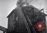 Immagine di Pianta di soia fire Michigan United States USA, 1941, secondo 44 filmato di repertorio 65675030120