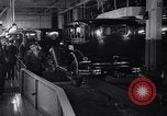 Immagine di Linea di assemblaggio finale United States USA, 1931, secondo 53 filmato di repertorio 65675030121