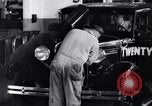 Immagine di Linea di assemblaggio finale United States USA, 1931, secondo 61 filmato di repertorio 65675030121
