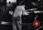 Immagine di Linea di assemblaggio finale United States USA, 1931, secondo 62 filmato di repertorio 65675030121