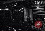 Image final Ford V8 roule hors ligne d'assemblage Chester Pennsylvania USA, 1942, de la seconde 43 séquences d'archives historiques vidéo 65675030125