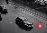 Standbild Henry Ford's Funeral Detroit Michigan USA, 1947, aus Sekunde 24 historischem Filmmaterial Videoclip 65675030126
