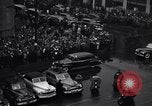 Standbild Henry Ford's Funeral Detroit Michigan USA, 1947, aus Sekunde 42 historischem Filmmaterial Videoclip 65675030126