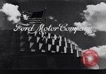 Image La production de bloc moteur V 8 Dearborn Michigan USA, 1941, de la seconde 20 séquences d'archives historiques vidéo 65675030137
