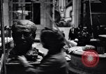 Standbild Bildhauerin Detroit Michigan USA, 1932, aus Sekunde 57 historischem Filmmaterial Videoclip 65675030141
