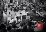 Standbild Ford Cabrio United States USA, 1948, aus Sekunde 11 historischem Filmmaterial Videoclip 65675030142